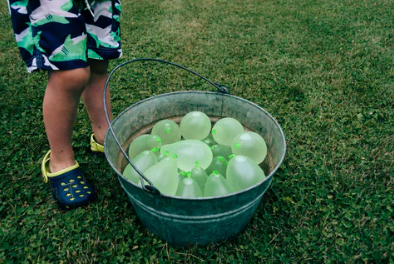 Ideas de juego con agua para refrescar las olas de calor