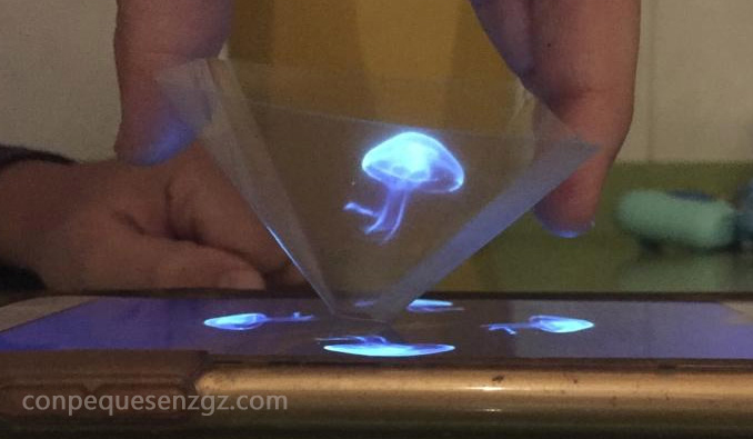 Cómo Hacer un Holograma 3D Impresionante en Casa - Manualidades Para Todos  