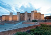 Las visitas a la Aljafería serán gratuitas para las familias numerosas