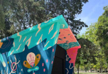 El Kiosko de las Letras. Más que lectura kiosko de los libros en el parque grande